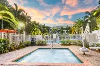 Mizner Place at Weston Town Center, Fort Lauderdale - Pools