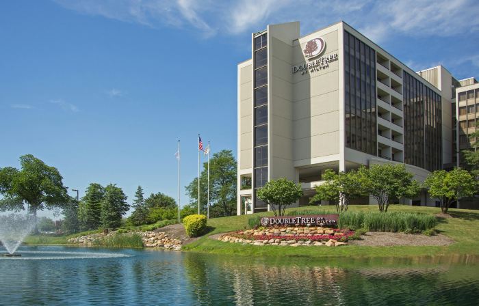 DoubleTree by Hilton Chicago - Oak Brook