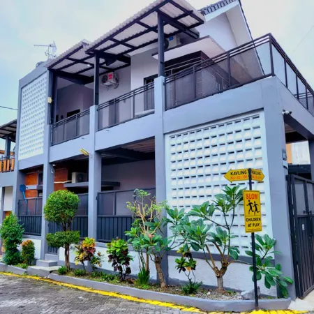 Adyvan Villa