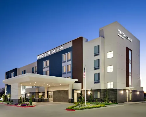 俄克拉荷馬市中西部/德爾市SpringHill Suites酒店 鄰近舞台中心的酒店