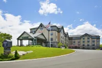 Hampton Inn Bar Harbor - Kitchens