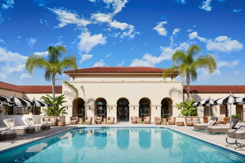 Pasadena Hotel & Pool - Pet friendly