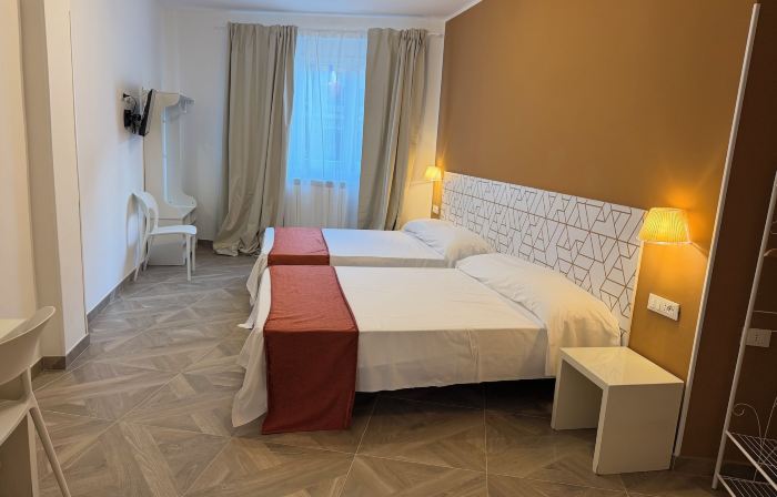 Hotel Link Rho