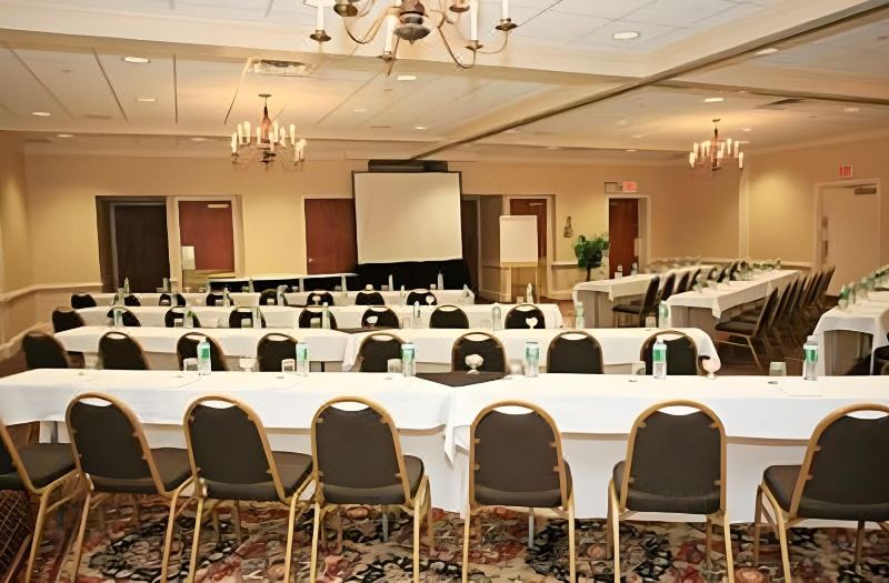 Sturbridge Host Hotel and Conference Center photo 4