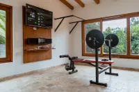 Guayllabamba Estate - Indoor Pool, Jacuzzi & Gym - 2-Star