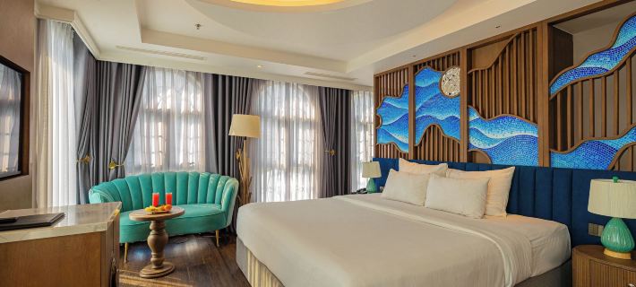 The Moon Boutique Hotel Cat Ba Hotels in Haiphong