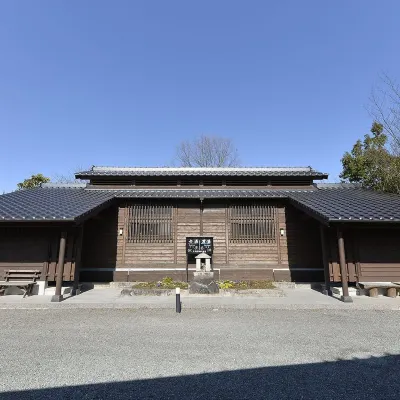 Nurukawa-Onsen Hotels near Retro Motor Museum