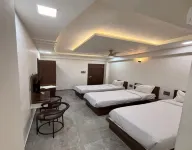 Hotel Ramdev Rooms - parking