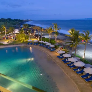 Wyndham Tamansari Jivva Resort Bali Отели рядом с достопримечательностью «Пляж Леби»