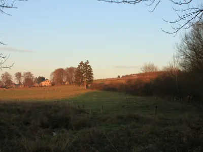 敍爾河畔沃的現代小屋，附帶桑拿