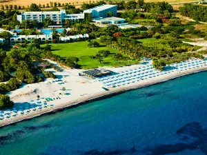 Caravia Beach Hotel