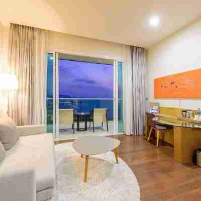 Movenpick Pool Villas and WSB Residence x GSG Rooms