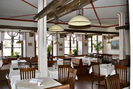 Hotel - Gasthof Zum Anker Отели в г. Ингольштадт