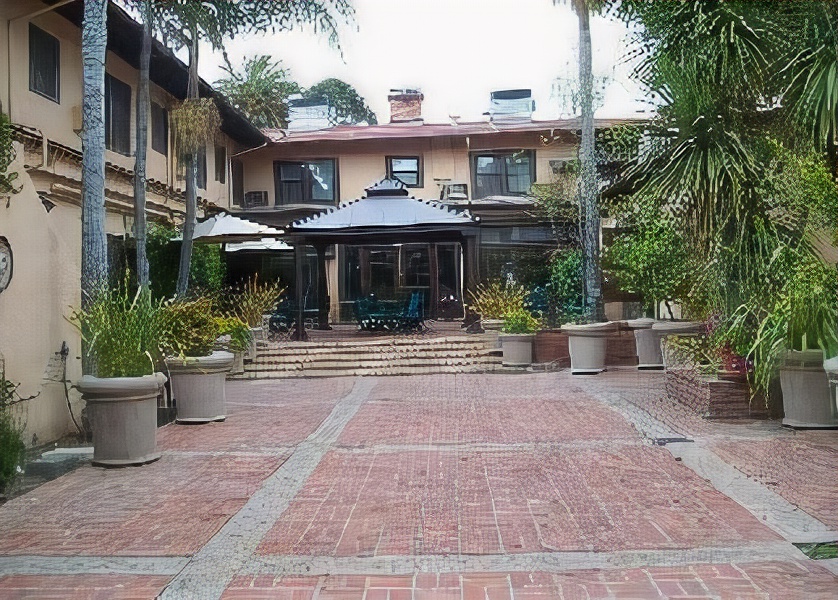 Historic Santa Maria Inn
