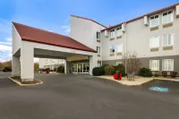 Red Roof Plus+ Boston - Logan Hotels near Square One Mall