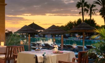 Regency Country Club, Apartments Suites