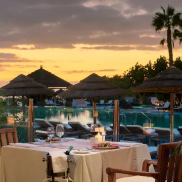 Regency Country Club, Apartments Suites