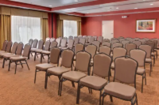 Holiday Inn Express & Suites CORONA by IHG