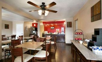 Econo Lodge Phoenix North I-17