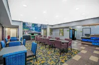 La Quinta Inn & Suites by Wyndham Cookeville Hotels in Cookeville