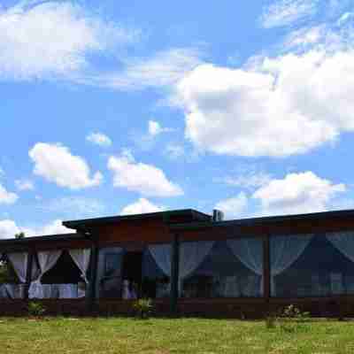 Tupa Lodge Hotel Exterior