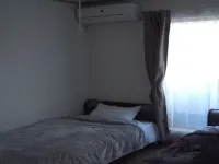 Share House ShinUrayasu Hôtels à : Urayasu