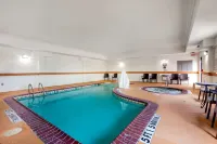 舒適飯店-近UNT - 游泳池