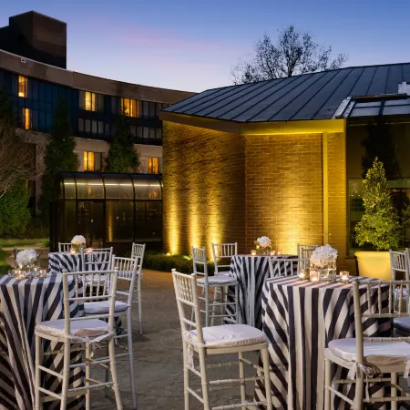 DoubleTree by Hilton Washington Dulles Airport
