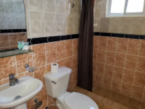 Costambar Ocean Breeze - Beachfront Apartment with Pool