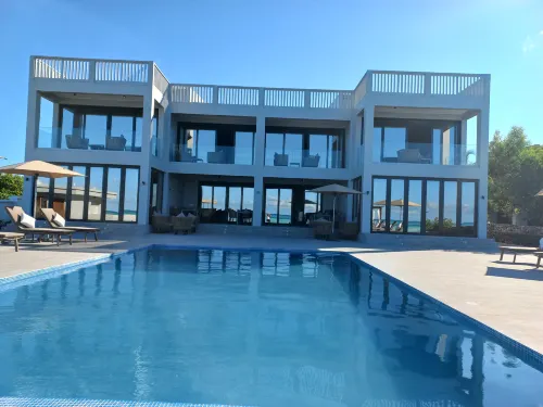 Villa Bluu at the Beach - balcón