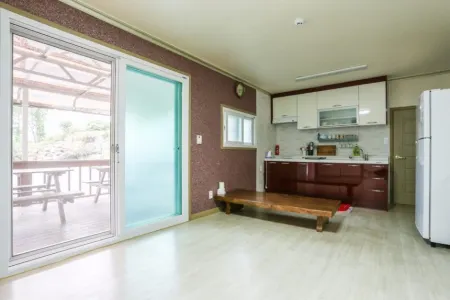 Danyang Blue Pension Отели рядом с достопримечательностью «Guinsa Temple»