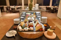 Hotel Vitznauerhof - Lifestyle Hideaway at Lake Lucerne - breakfast