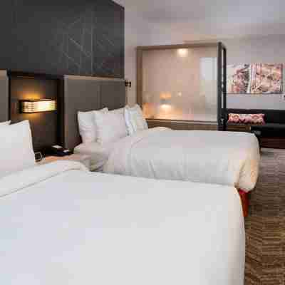 SpringHill Suites Kansas City Northeast Rooms