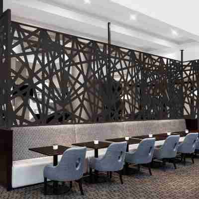 Sheraton Vancouver Guildford Hotel Dining/Meeting Rooms