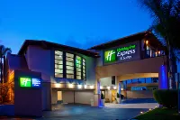 Holiday Inn Express & Suites Solana Beach-Del Mar Hotels in Solana Beach