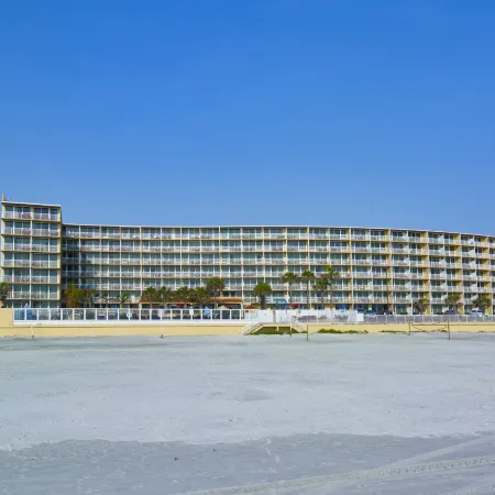 Holiday Inn Resort DAYTONA BEACH OCEANFRONT by IHG Отели рядом с достопримечательностью «Торговый центр Destination Daytona»