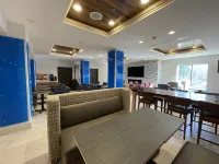 Holiday Inn Express & Suites COLUMBIA EAST - ELKRIDGE by IHG - breakfast