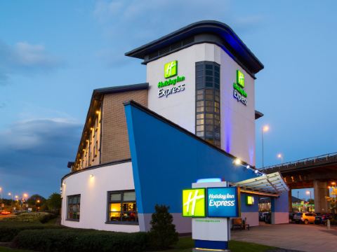 Holiday Inn Express GLASGOW AIRPORT by IHG