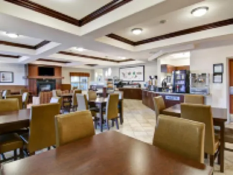 Canalta Hotel Moosomin Hoteles en Moosomin