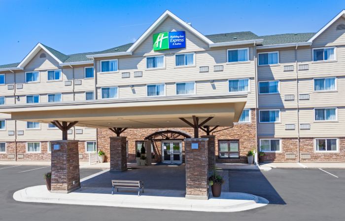 Holiday Inn Express & Suites FREDERICTON by IHG