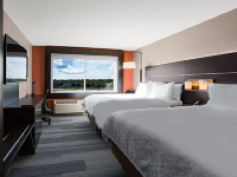 ฮอลิเดย์ อินน์ เอ็กซ์เพรส แอนด์ สวีทส์ แซนฟอร์ด-เลคแมรี่ บาย IHG โรงแรมในแซนฟอร์ด