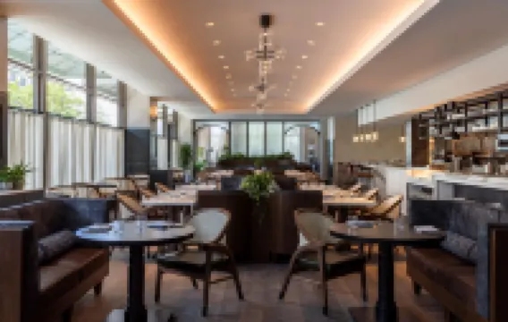 海雅特的Thompson薩凡納