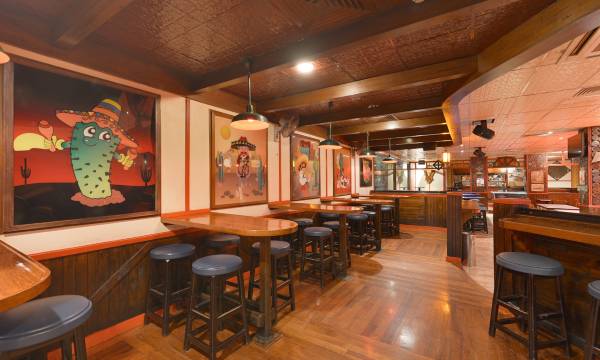 Grand Astoria Hotel