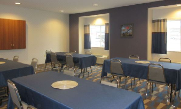 Quality Inn & Suites Caldwell I-77