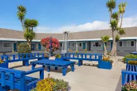 Baymont by Wyndham Fort Bragg Hotel di Fort Bragg