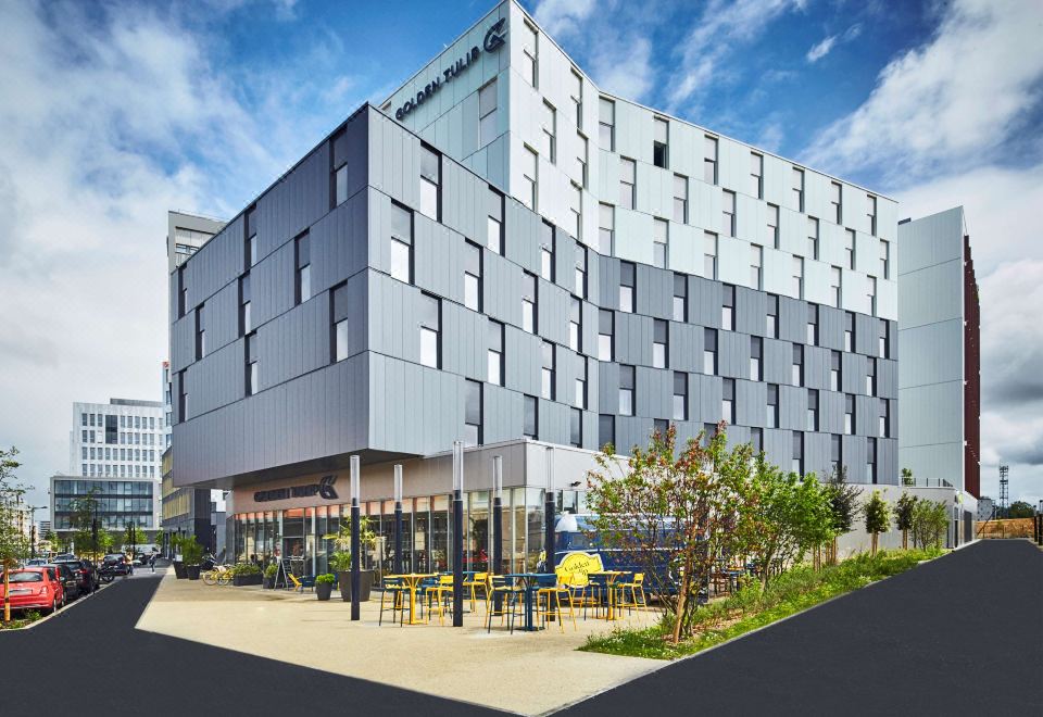 2. Radisson..