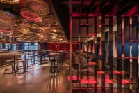 QT Wellington - bar
