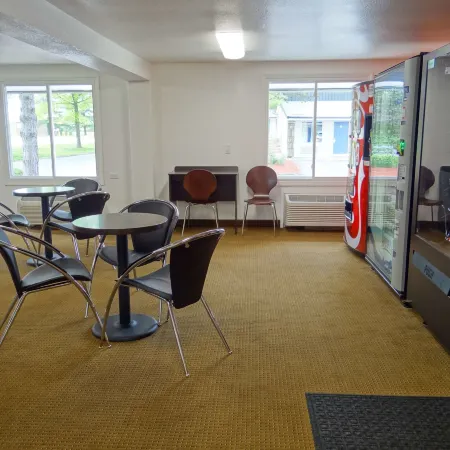 Motel 6 Erie, PA