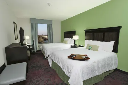 Hampton Inn & Suites Winnie