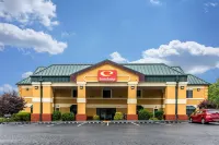 Econo Lodge - parking